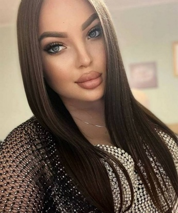 Аня